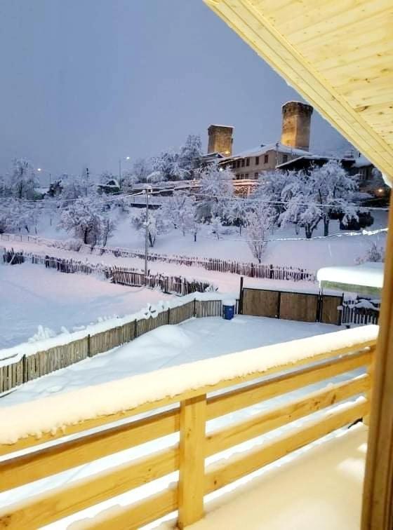 Villa Gablile Mestia Exteriér fotografie